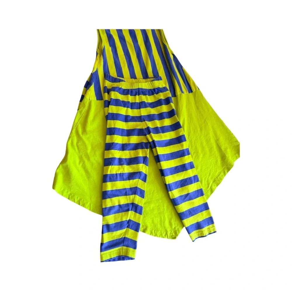 Girls Lime + periwinkle striped two-piece Size 8 💚💙